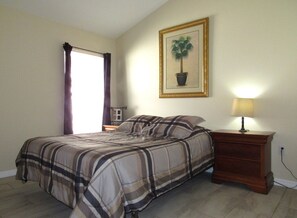 House, Multiple Beds (Ref 07 Modern 5 Bed villa with own po)