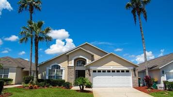 House, Multiple Beds (Ref 07 Modern 5 Bed villa with own po) | Exterior