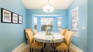 Villa, Multiple Beds (Ref 18 Stunning 4 Bed villa with own ) | Dining