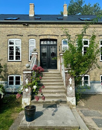 Entire Historic Captain's House - 6 Bedrooms