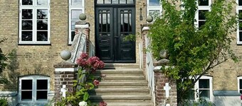 Entire Historic Captain's House - 6 Bedrooms