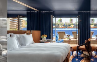 华丽双人房或双床房, 露台, 泳池景观 | 迷你吧、客房内保险箱、隔音、免费婴儿床