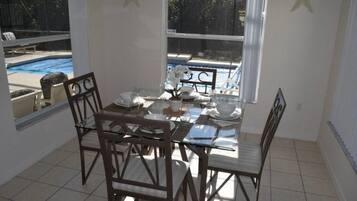 Villa, Multiple Beds (Ref 34 Stunning 5 Bed 3 Bath villa wi) | Dining