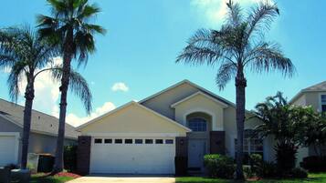 Villa, Multiple Beds (Ref 17 Beautiful 4 Bed Villa with own) | Exterior