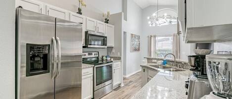 Villa, Multiple Beds (Ref B Stunning 4 Bed villa on 5 Star ) | Private kitchen | Oven