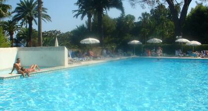 CANNES-Golfe-Juan GRAND STUDIO 35 Mts + Balkon GebÀude am Wasser