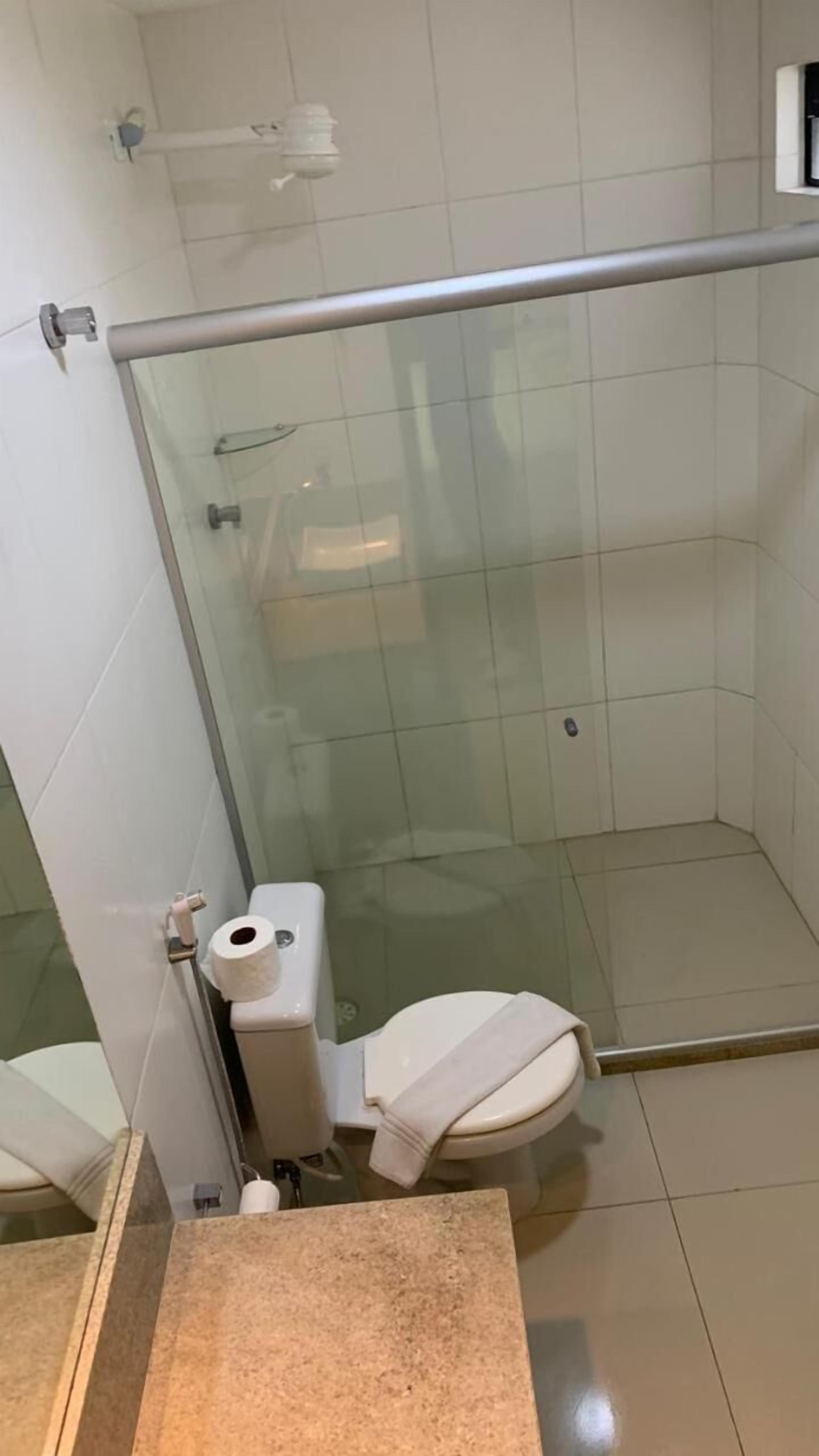 shower, free toiletries, towels, soap