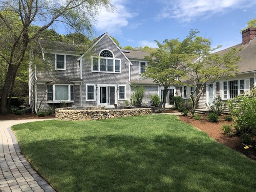 Expansive Cape Cod Family Retreat 