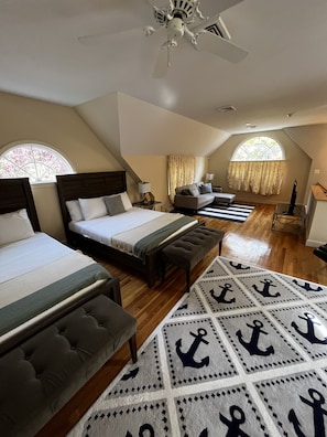 11 habitaciones, escritorio y tabla de planchar con plancha 