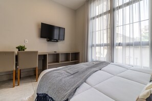 Iron/ironing board, free WiFi, bed sheets