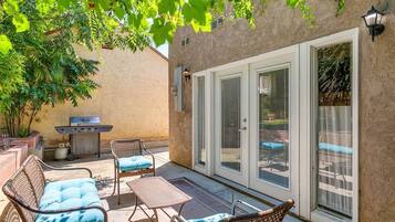 Ferienhaus, Mehrere Betten (Rosewood) | Balkon