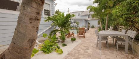 House, 2 Queen Beds (Palm Terrace) | Property grounds