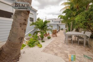 House, 2 Queen Beds (Palm Terrace) | Property grounds