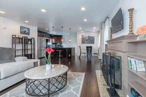 リビングルーム | テレビ