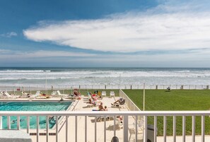 Condo, 2 chambres | Terrain de lâhĂ©bergement