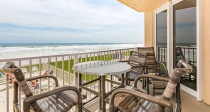 Oceania Beach Club by Ocean Properties