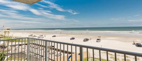 Condo, 2 Bedrooms | Exterior