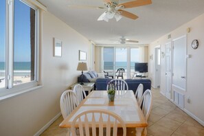 Condo, 2 Bedrooms | Dining