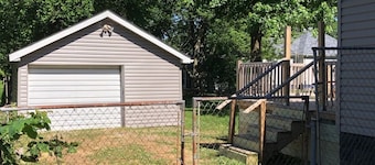 Harrison House; Litchfield, IL; Pets welcome