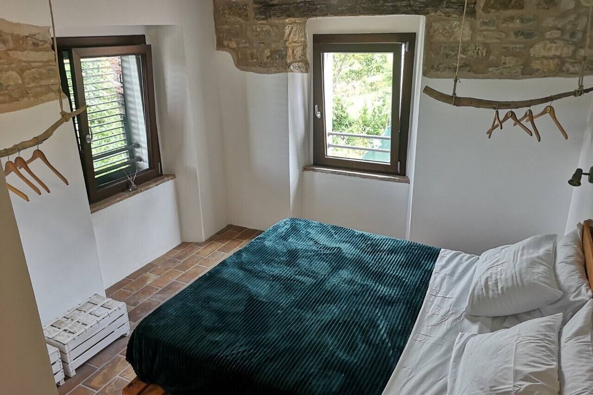 Economy Double Room | 5 bedrooms, memory-foam beds, soundproofing, free WiFi