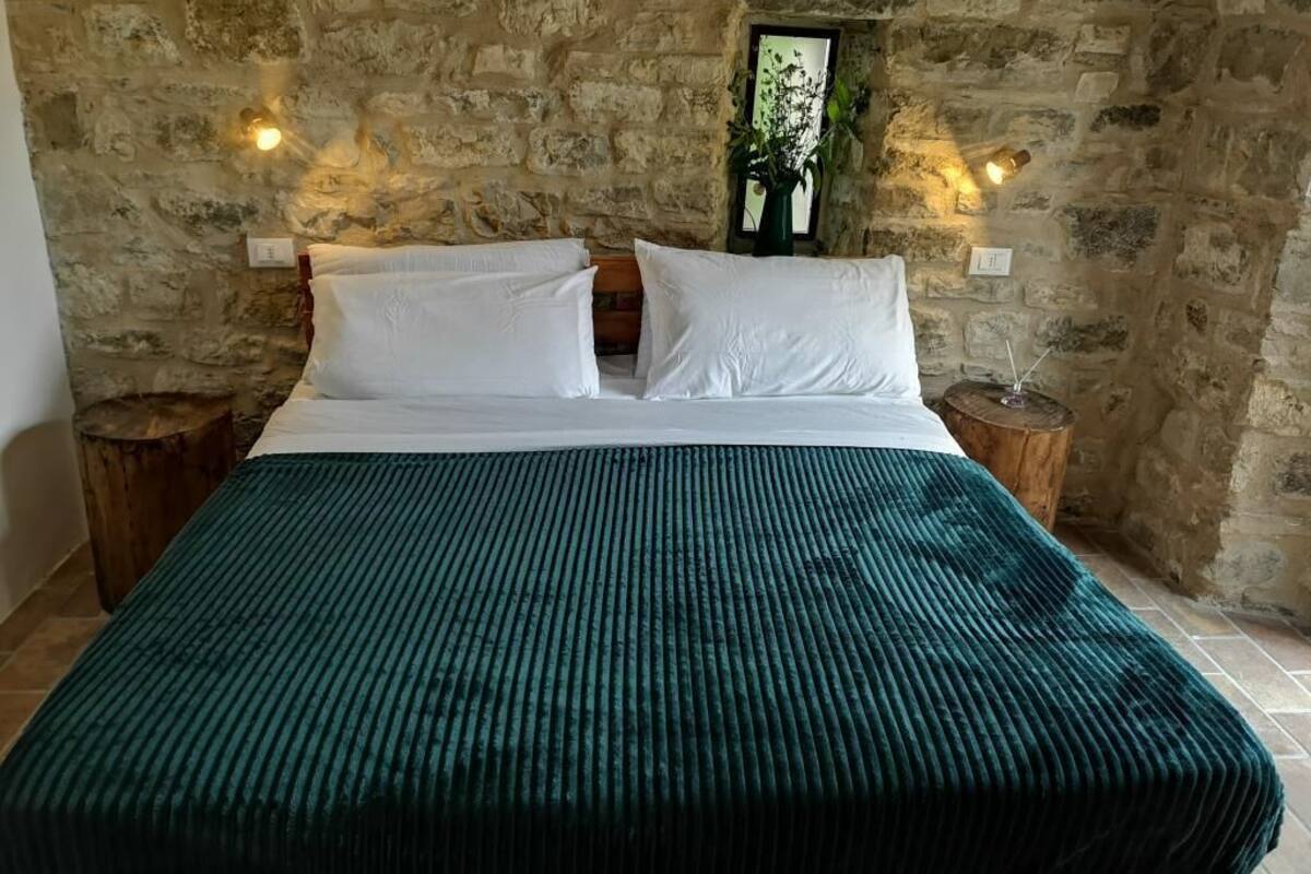 Double Room, Accessible | Memory foam beds, soundproofing, WiFi (free), bed sheets