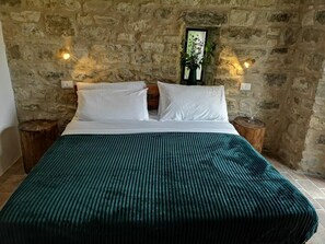 Dobbeltrom, tilgjengelighetstilpasset | Memory foam-senger, lydisolert, wi-fi (inkludert) og sengetøy