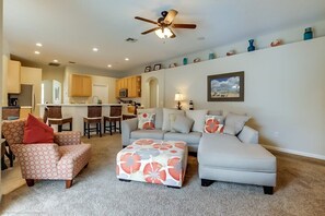TV - Tennis Courts! Ultimate Backyard Living! Pool with No Rear Neighbors! (Davenport)