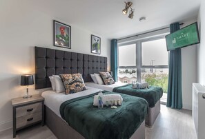 4 chambres, fer et planche à repasser, accès au Wi-Fi (inclus)