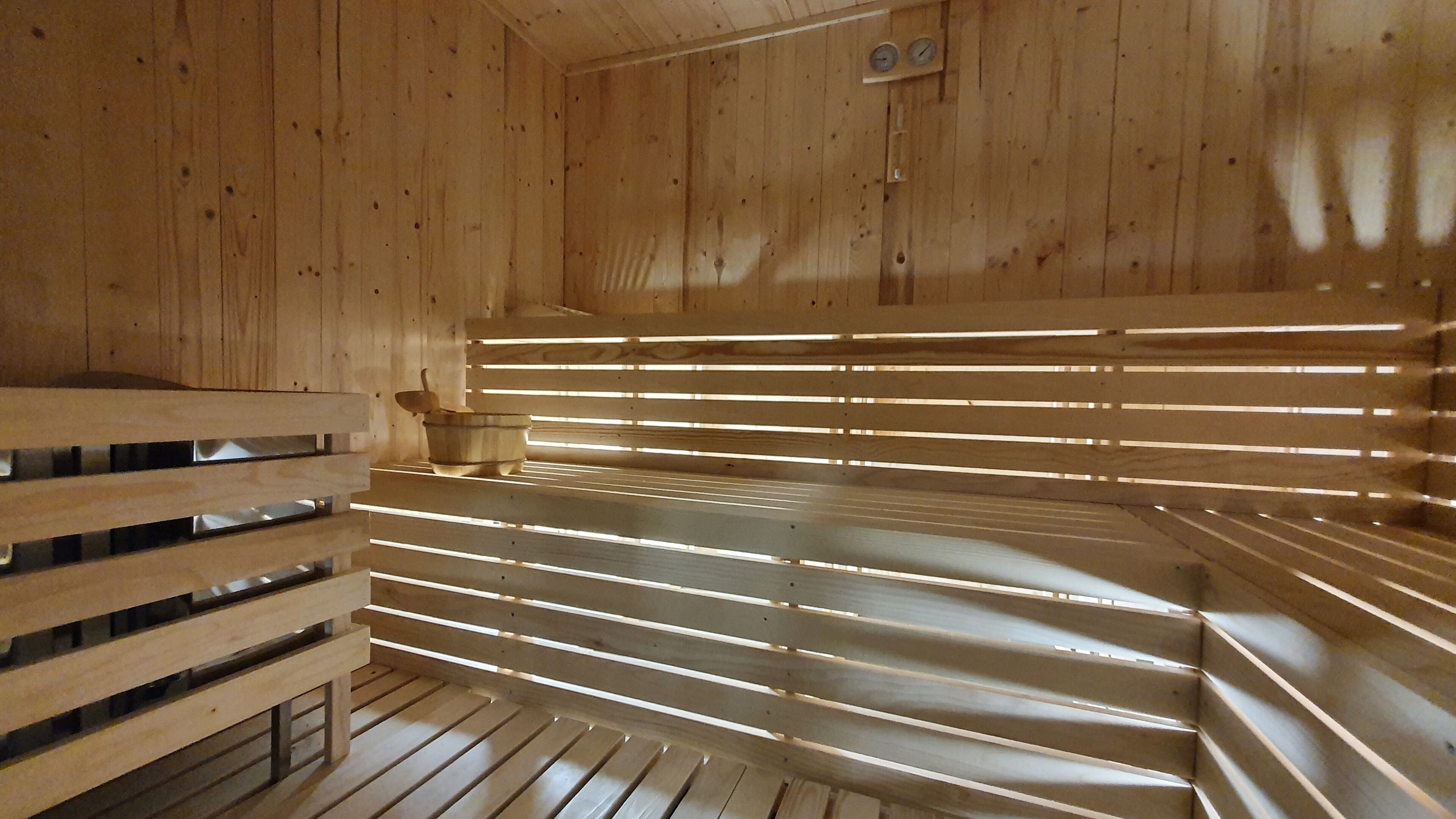 sauna, hot tub, sports massages