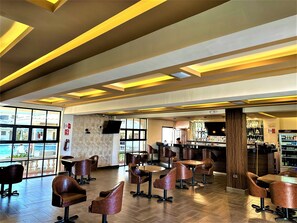 Snack bar - Kavia Meoqui Hotel & Suites (Meoqui)