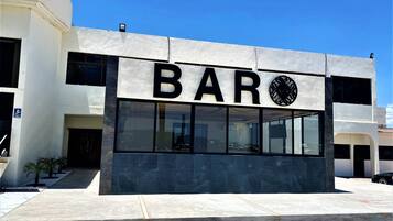 Snack bar