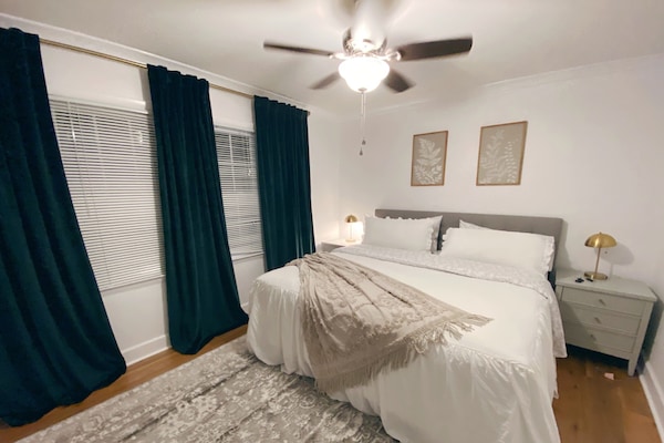 2 soverom, strykejern/-brett, wi-fi og sengetøy