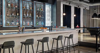 Aloft Houston Shenandoah