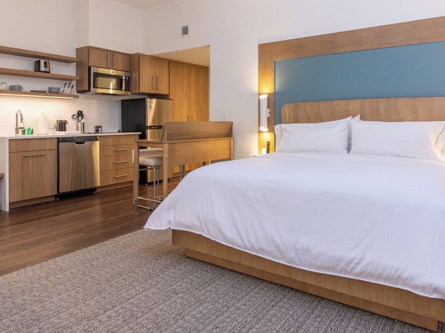 Studio, 1 très grand lit et 1 canapé-lit, cuisine | Literie hypoallergénique, surmatelas, ameublement personnalisé, bureau