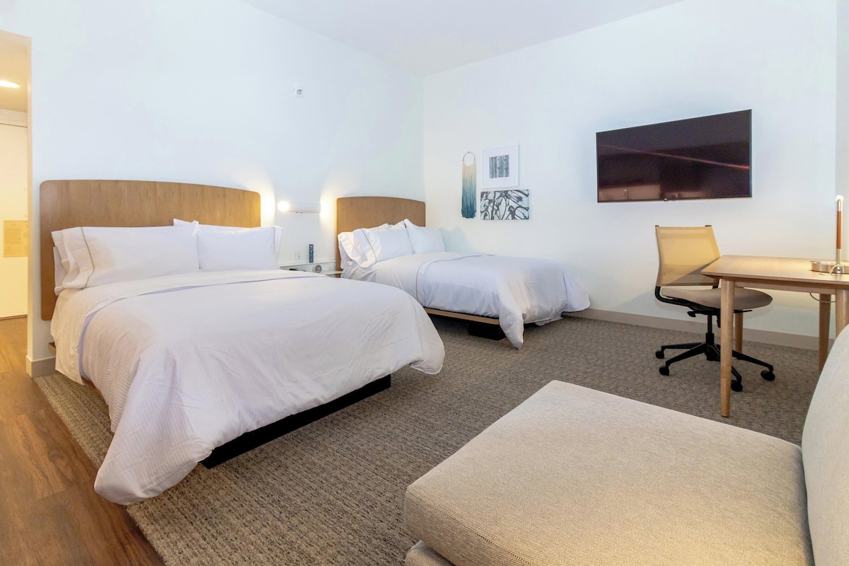 1 bedroom, hypo-allergenic bedding, pillow-top beds