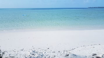 躺椅、沙灘巾