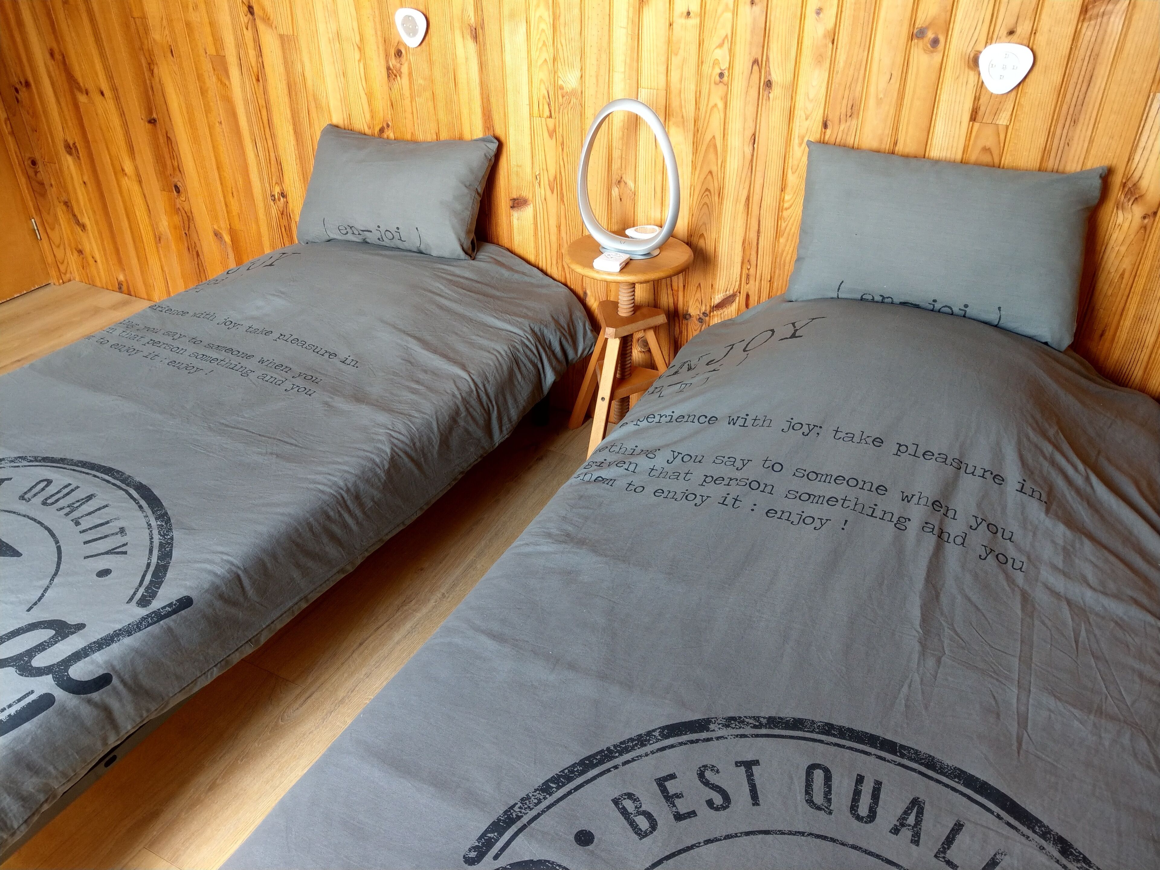 2 habitaciones, tabla de planchar con plancha y wifi 