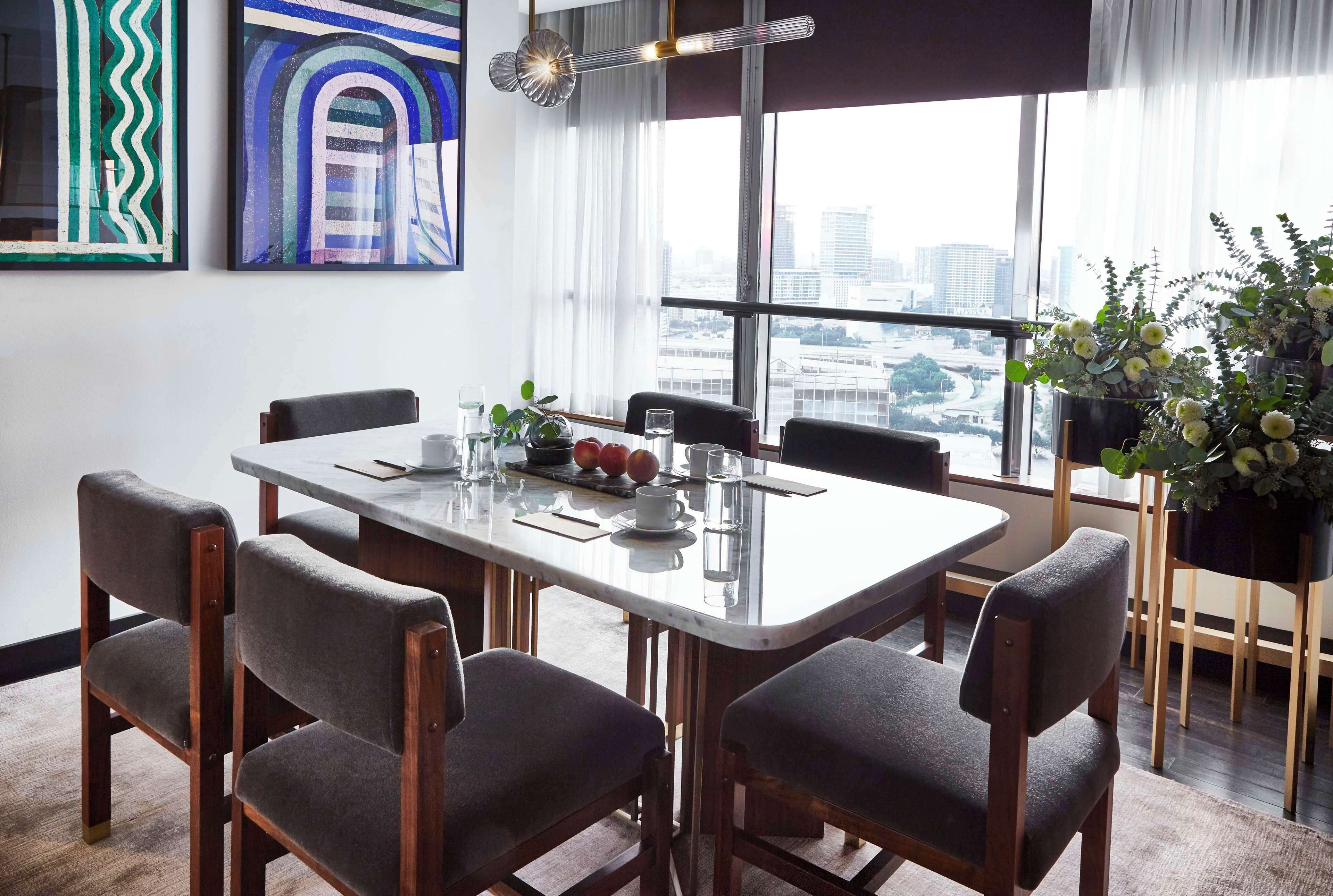 Egyptian cotton sheets, premium bedding, down duvets, pillow-top beds