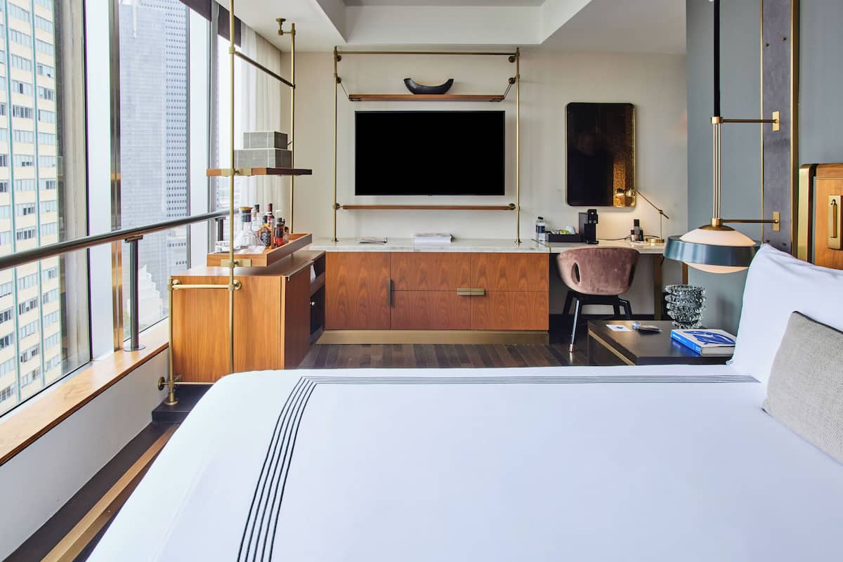 Room, 1 King Bed | 1 bedroom, Egyptian cotton sheets, premium bedding, down comforters