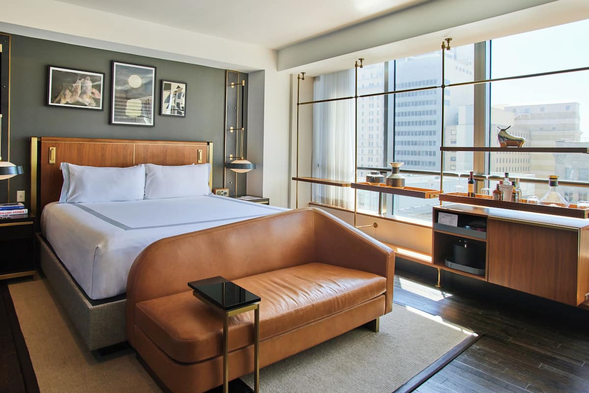Deluxe Room, 1 King Bed | 1 bedroom, Egyptian cotton sheets, premium bedding, down comforters