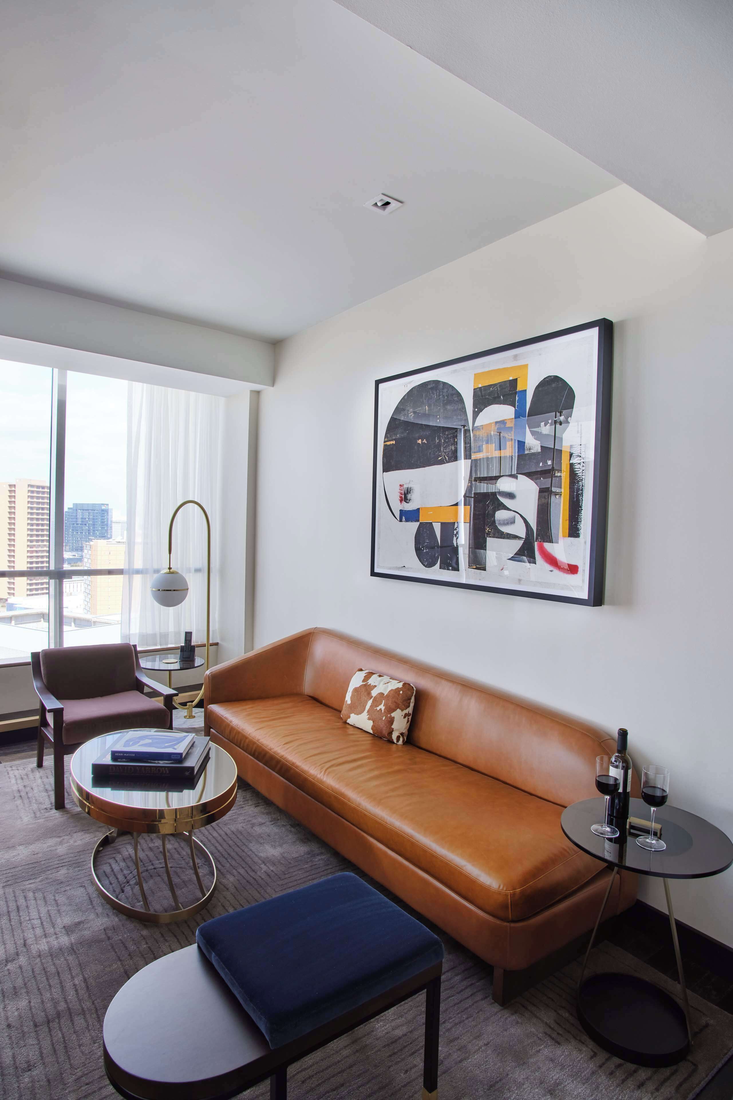 Suite (Skyline) | Egyptian cotton sheets, premium bedding, down duvets, pillow-top beds