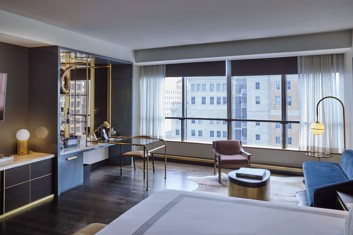 Premium Room, 1 King Bed | Living area | 55-inch flat-screen TV with cable channels, TV, Netflix