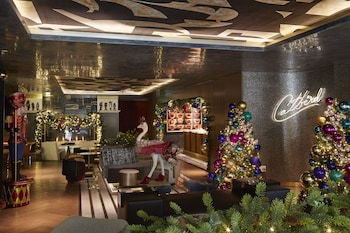 Cocktail bar at Thompson Dallas, by Hyatt