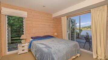 3 sovrum, strykjÀrn/strykbrÀda, wi-fi och sÀngklÀder