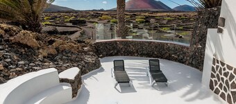 An Oasis in the middle of the Volcano!