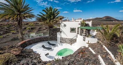 An Oasis in the middle of the Volcano!