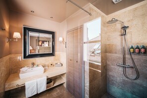 Bathroom - Baltazar Budapest Boutique Hotel (Budapest)