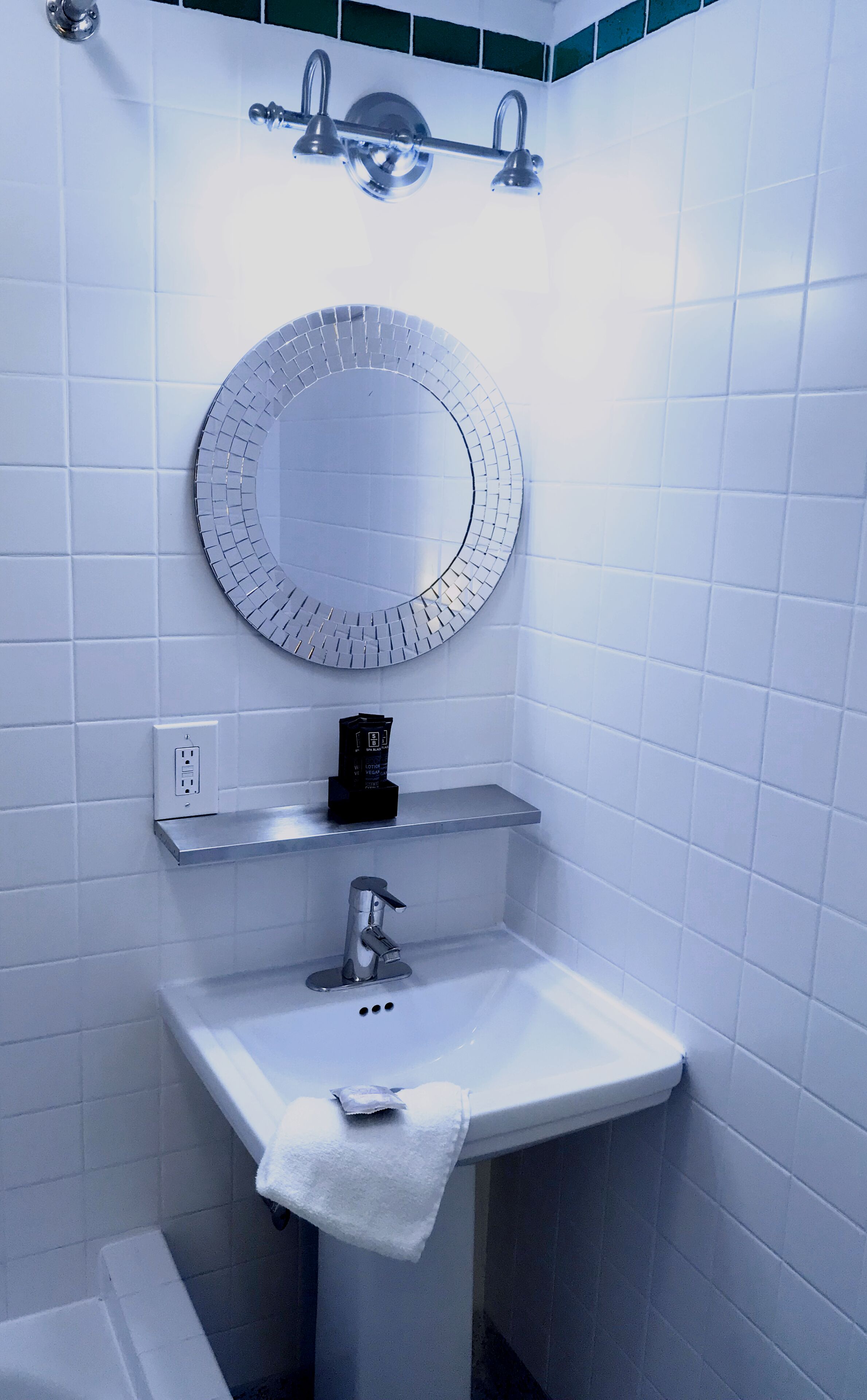 standard room, 1 queen bed | bathroom | designer toiletries, hair dryer, towels, soap