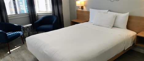 Standard Room, 1 Katil Ratu (Queen) | Dihias secara berasingan, dilengkapkan perabot secara berasingan
