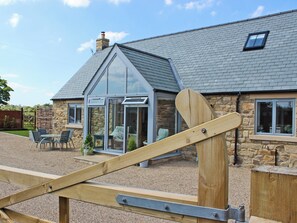 Outdoor dining - 2 bedroom accommodation in Barnard Castle (Barnard Castle)